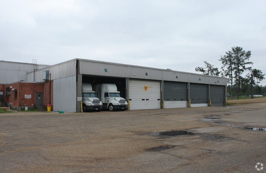 2501 Old Hwy 42, Hattiesburg, MS à louer - Photo du bâtiment - Image 2 de 4
