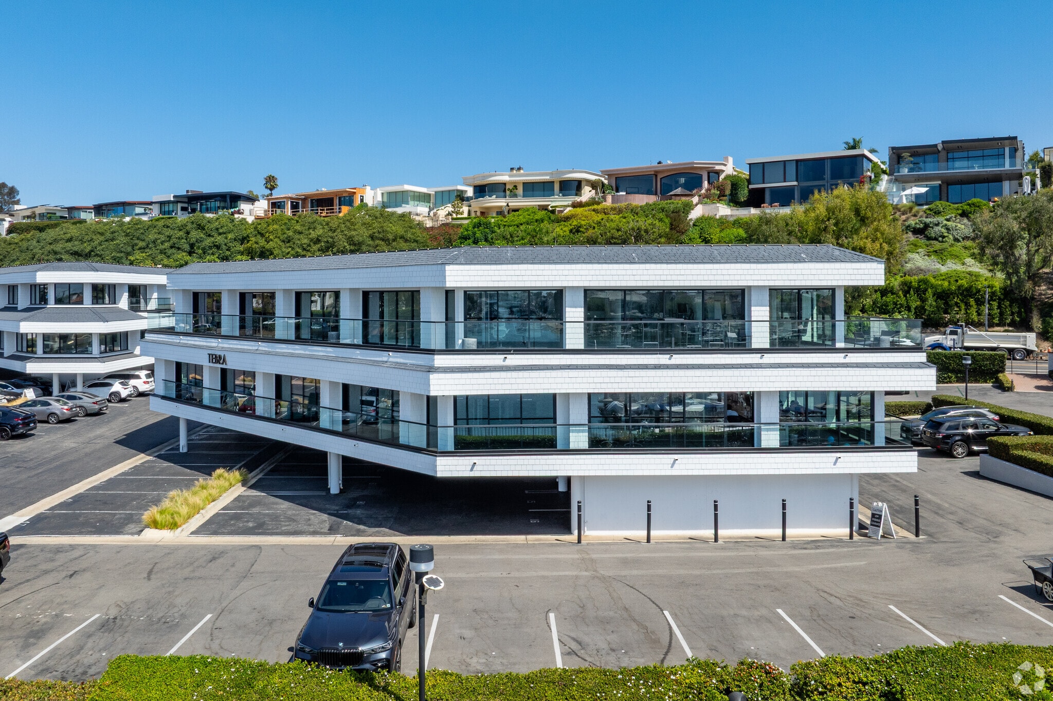 1111 Bayside Dr, Corona Del Mar, CA for lease Primary Photo- Image 1 of 10