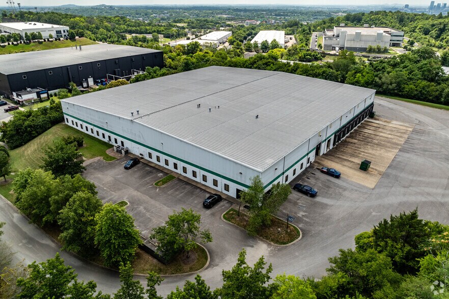 125 Fernco Dr, Nashville, TN à louer - Aérien - Image 3 de 7