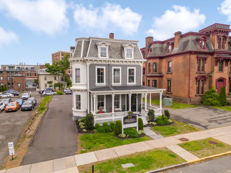27 Pleasant St, Middletown, CT for sale - Building Photo - Image 3 of 39