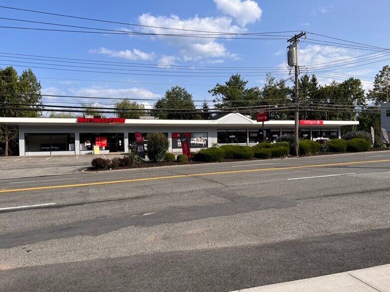 84-86 S Central Ave, Hartsdale, NY à louer - Photo du bâtiment - Image 2 de 6