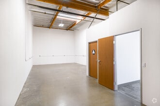 600 S Grand Ave, Santa Ana, CA à louer Photo intérieure- Image 2 de 2