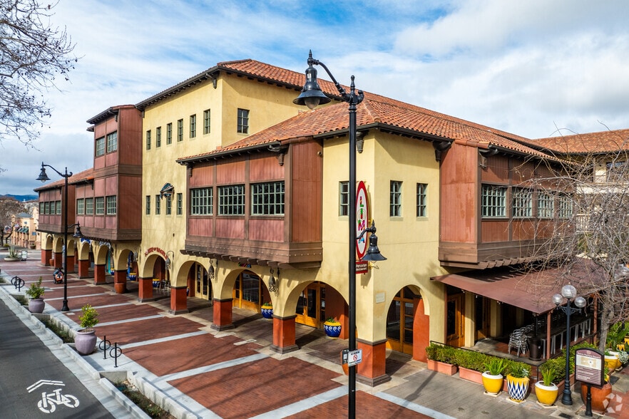 2151 Salvio St, Concord, CA for lease - Building Photo - Image 2 of 6