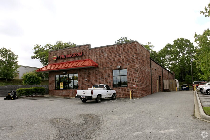 2161 Northwoods Blvd, North Charleston, SC à louer - Photo du bâtiment - Image 2 de 4