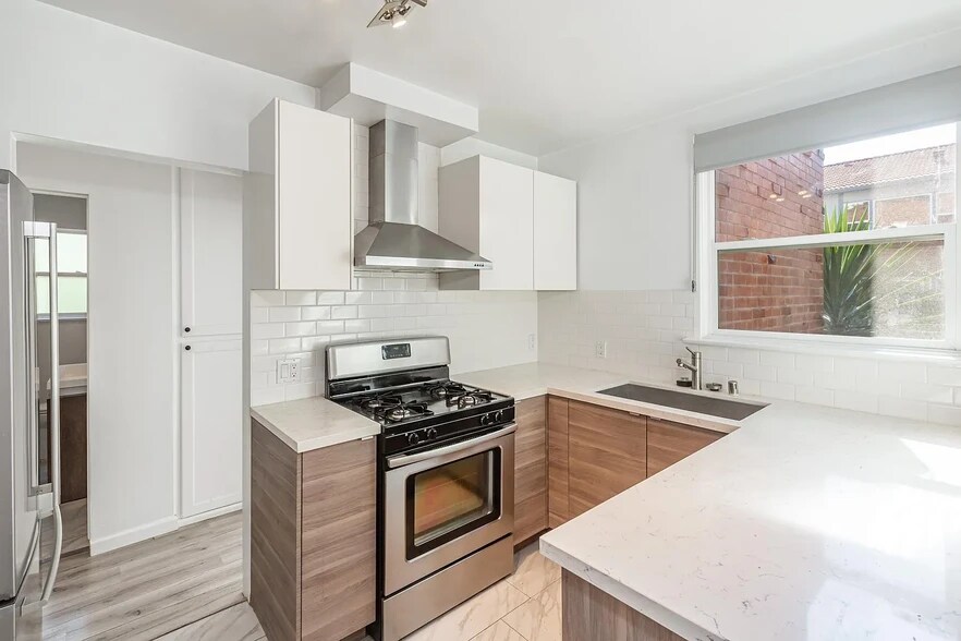 1429 Havenhurst Dr, West Hollywood, CA à vendre - Photo du bâtiment - Image 2 de 18