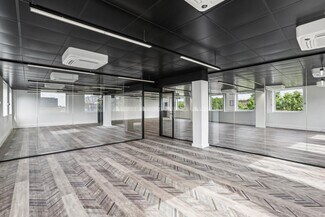 Plus de détails pour 109 Boulevard De La Bataille De Stalingrad, Villeurbanne - Bureau à louer