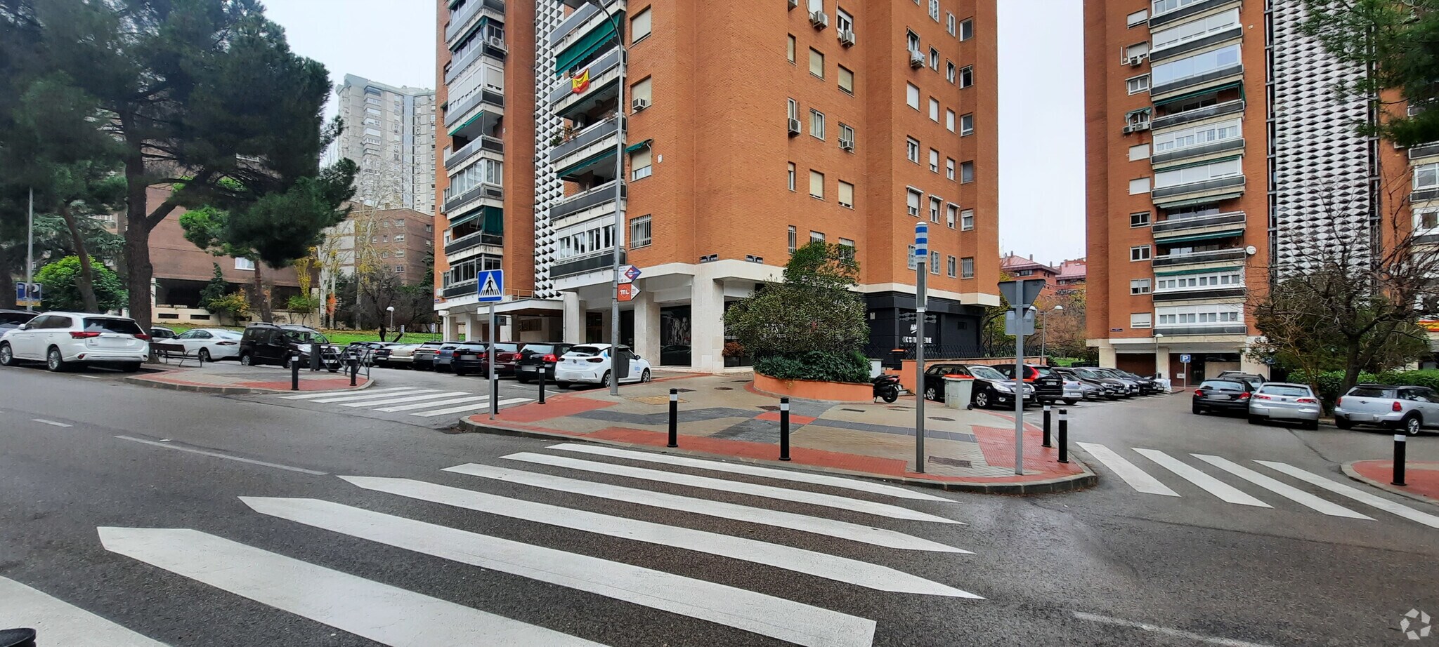 Calle del Condado de Treviño, Madrid, Madrid à vendre Photo du bâtiment- Image 1 de 2