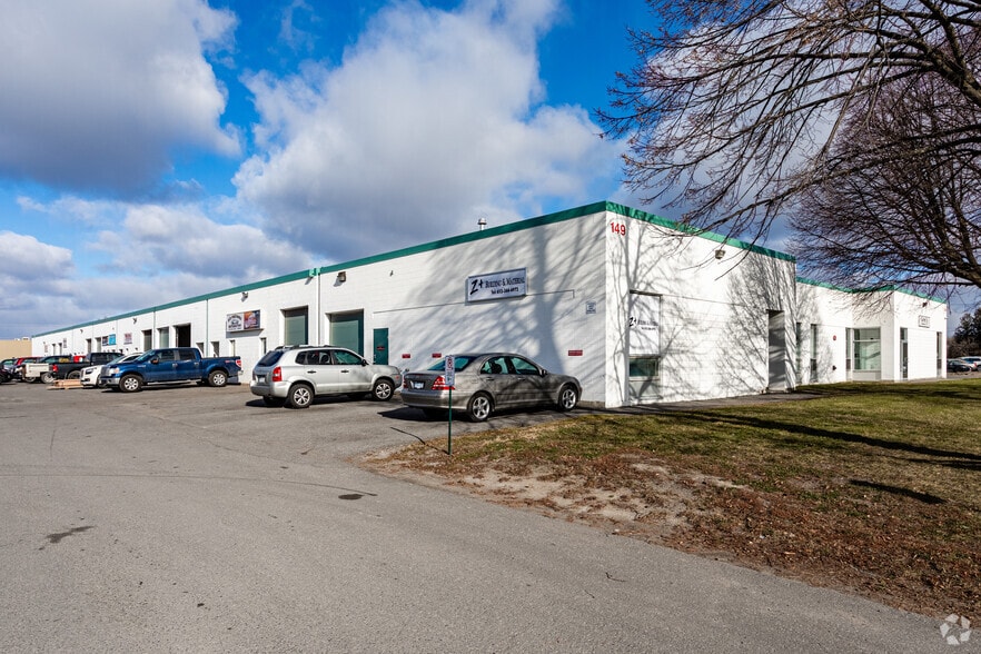 149 Bentley Ave, Ottawa, ON à louer - Photo du bâtiment - Image 1 de 8