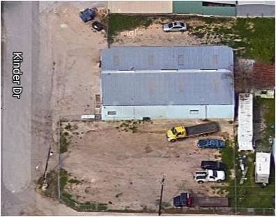 61 Kinder, San Antonio, TX for lease - Building Photo - Image 3 of 17