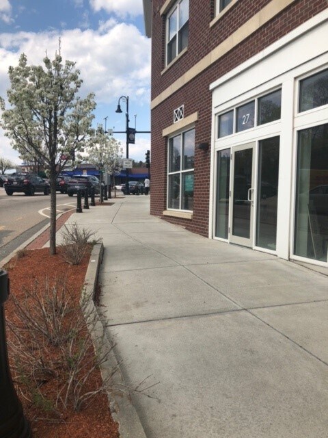 25 Commercial St, Braintree, MA à louer Photo du bâtiment- Image 1 de 7