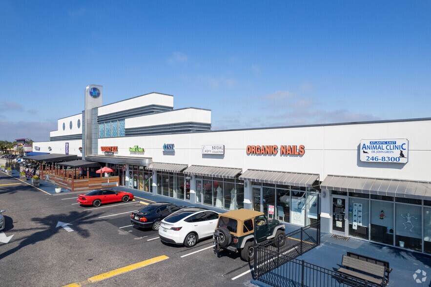 719-753 Atlantic Blvd, Atlantic Beach, FL à louer - Photo du bâtiment - Image 3 de 9