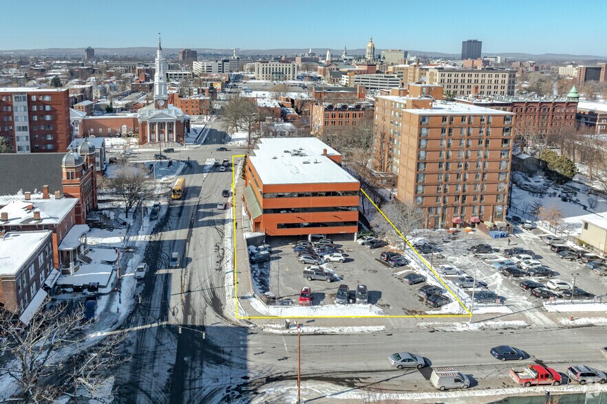 330 Main St, Hartford, CT à louer - Photo du bâtiment - Image 2 de 16