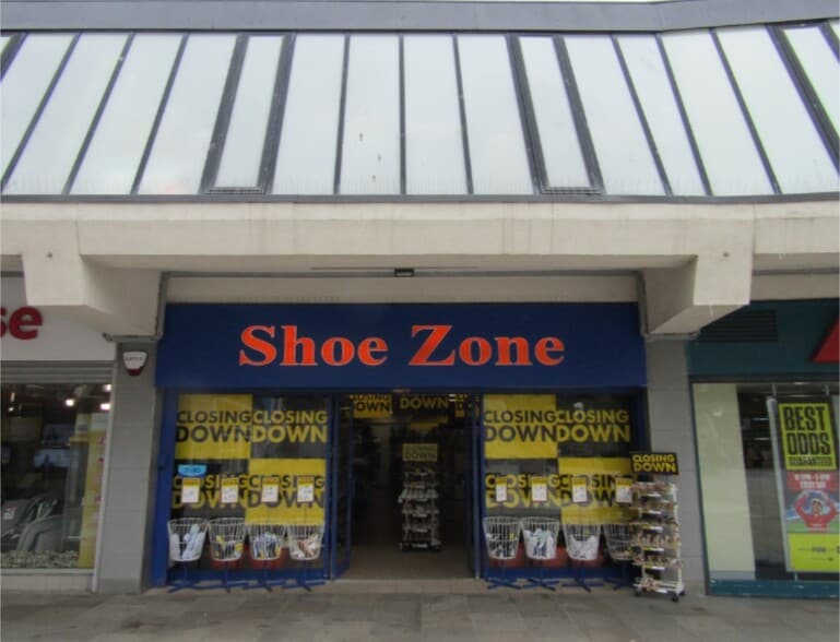 28-40 Bridgegate, Irvine for sale - Building Photo - Image 2 of 3