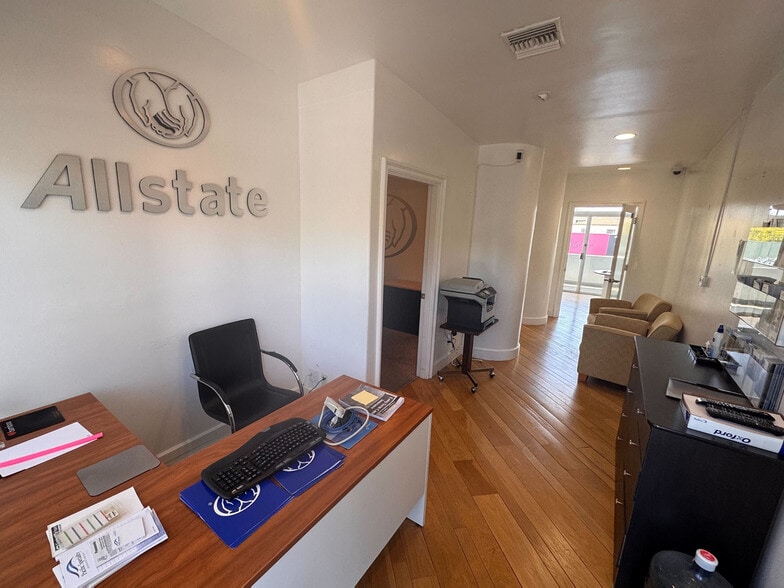 1201-1209 Montana Ave, Santa Monica, CA for lease - Interior Photo - Image 2 of 7