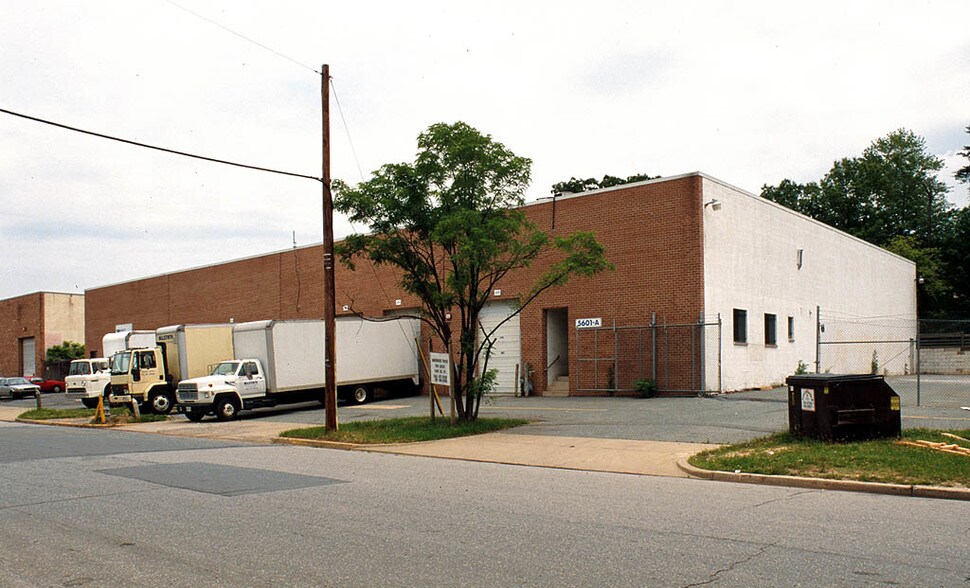 5601 Lafayette Pl, Hyattsville, MD for lease - Building Photo - Image 3 of 4