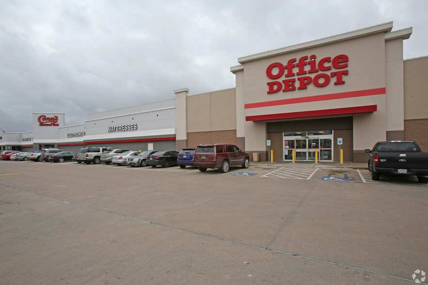 6888 Gulf Fwy, Houston, TX for lease - Building Photo - Image 1 of 9