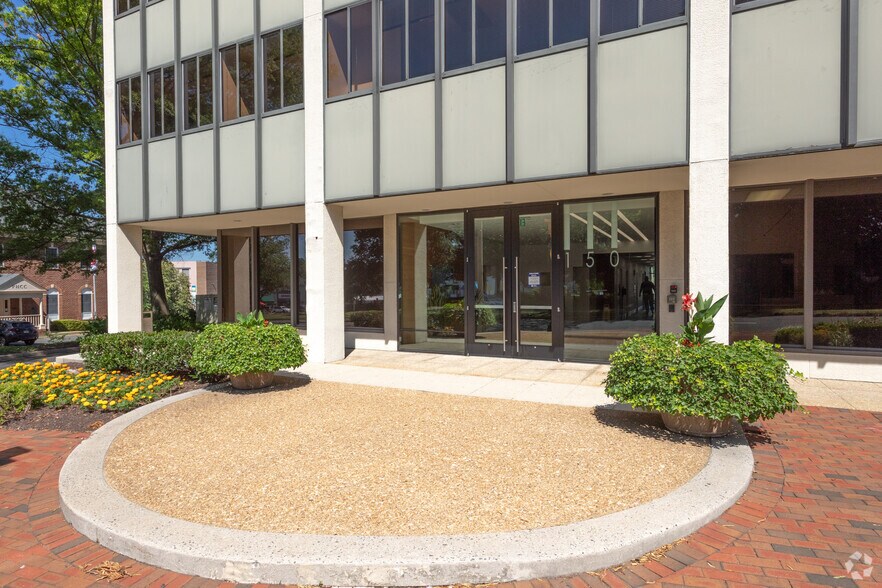 150 S Washington St, Falls Church, VA for lease - Building Photo - Image 2 of 14