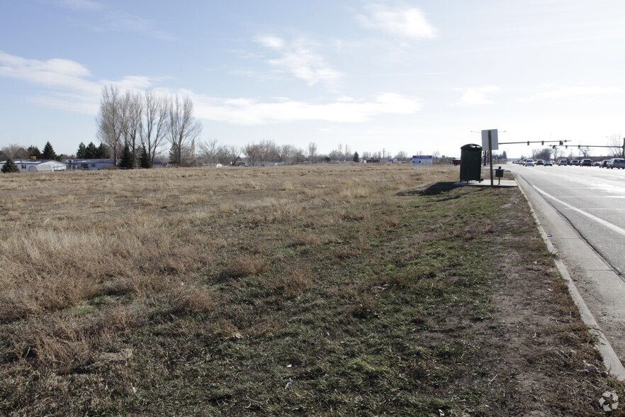 5700 N Garfield Ave, Loveland, CO à vendre - Photo du bâtiment - Image 2 de 2