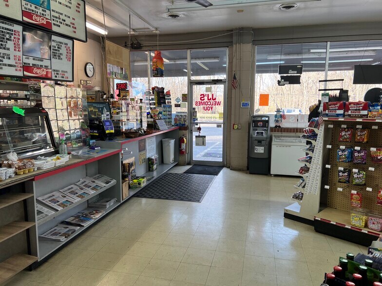 785 Main St, Martin, TN à vendre - Photo intérieure - Image 2 de 8