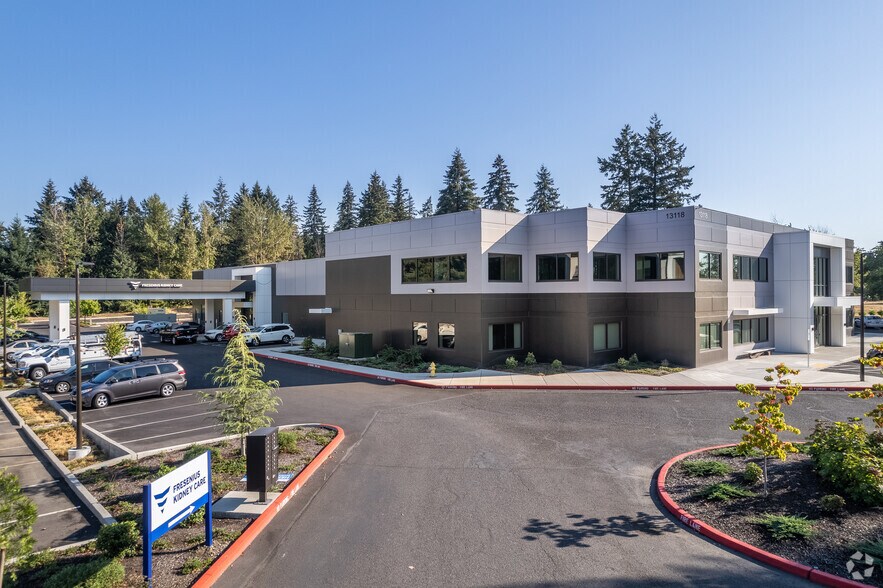 13118 NE 4th St, Vancouver, WA à louer - Photo du bâtiment - Image 3 de 11