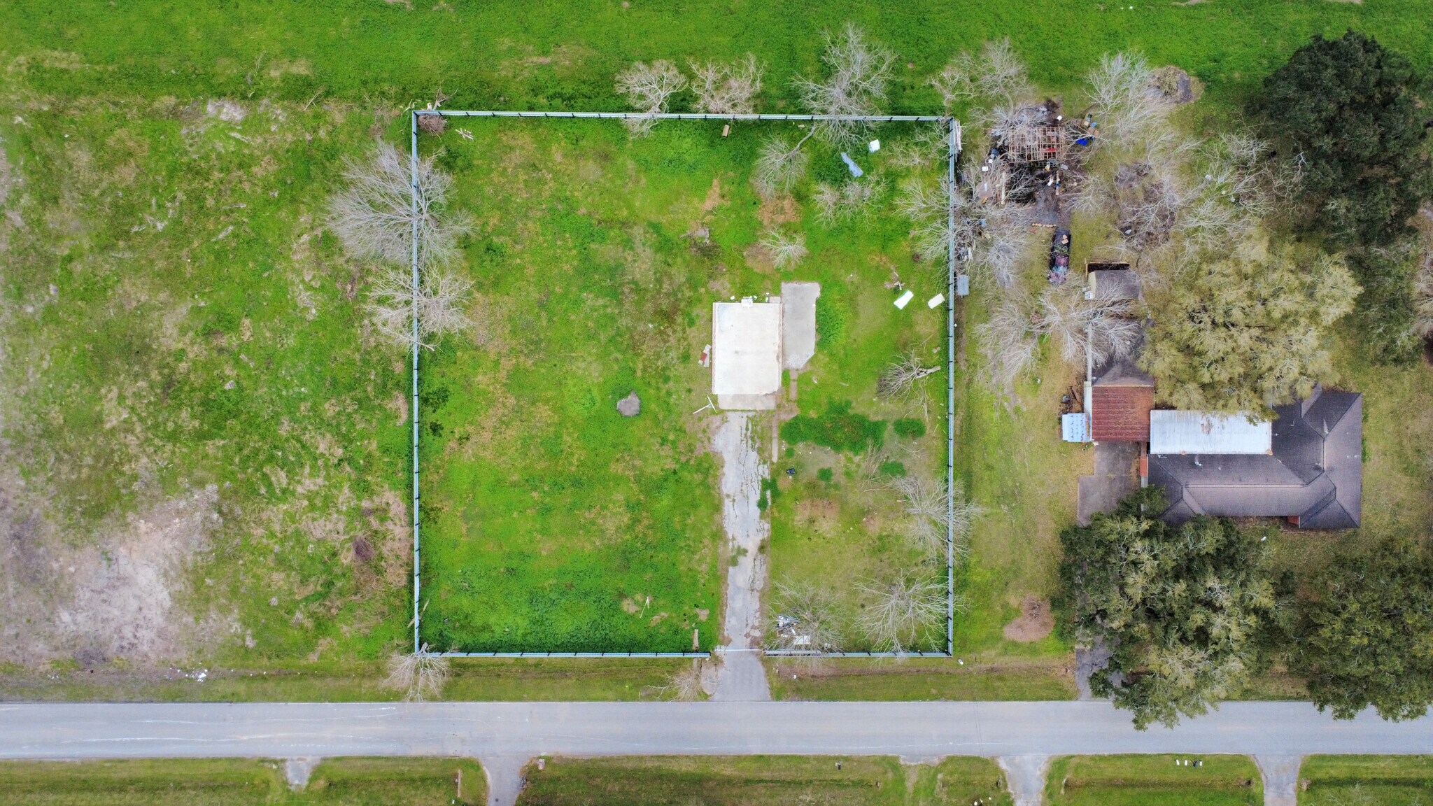 12033 Bedford St, Houston, TX for sale Primary Photo- Image 1 of 23