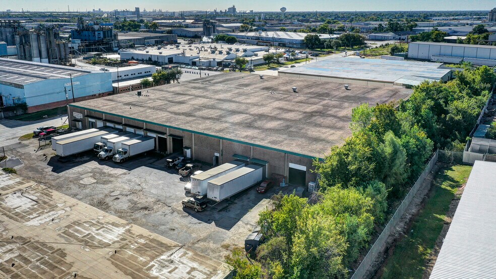 1234 Kress St, Houston, TX à louer - Photo du bâtiment - Image 2 de 5