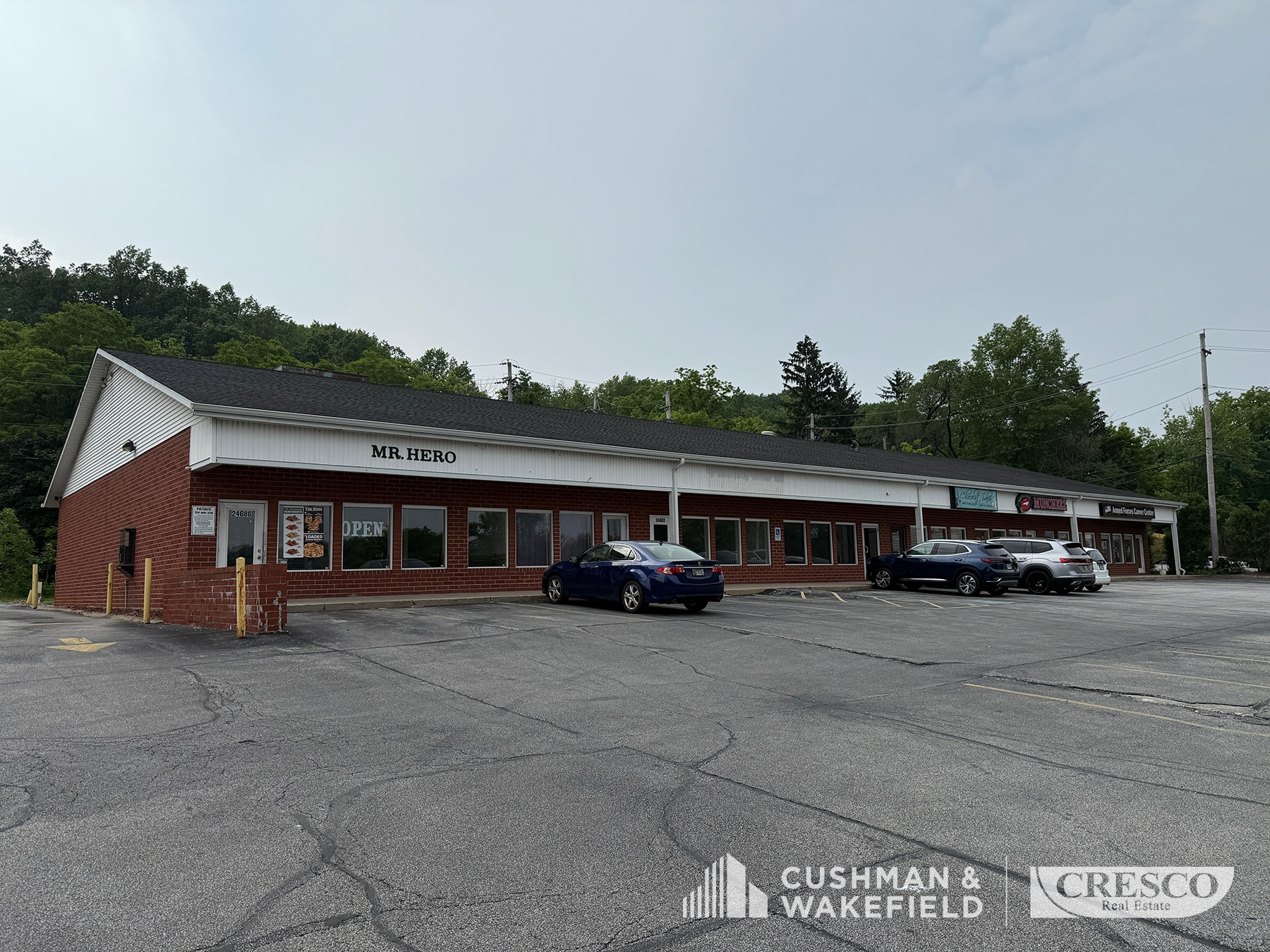 24674-24700 Euclid Ave, Euclid, OH for lease Primary Photo- Image 1 of 2
