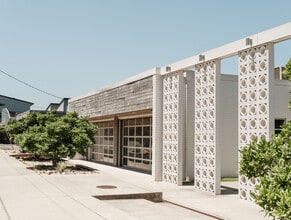 2400-2406 Dunavant St, Charlotte, NC for lease Building Photo- Image 2 of 7
