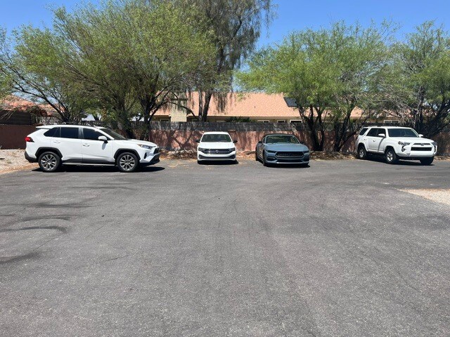 Plus de détails pour 6265 W Russell Rd, Las Vegas, NV - Spécialité à vendre