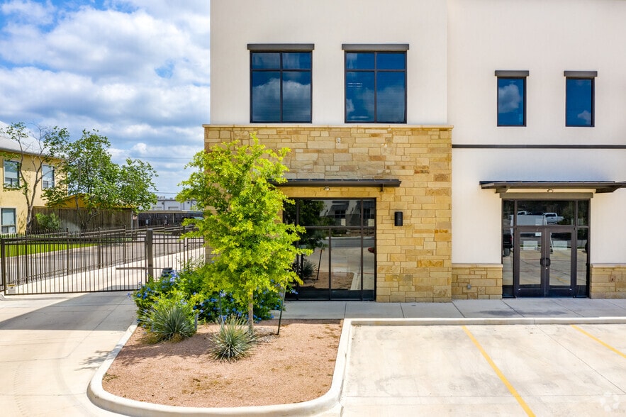 4725 College Park, San Antonio, TX for lease - Building Photo - Image 2 of 38