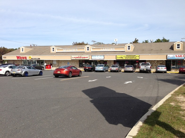 886-888 W Bay Ave, Barnegat, NJ for lease - Primary Photo - Image 2 of 3