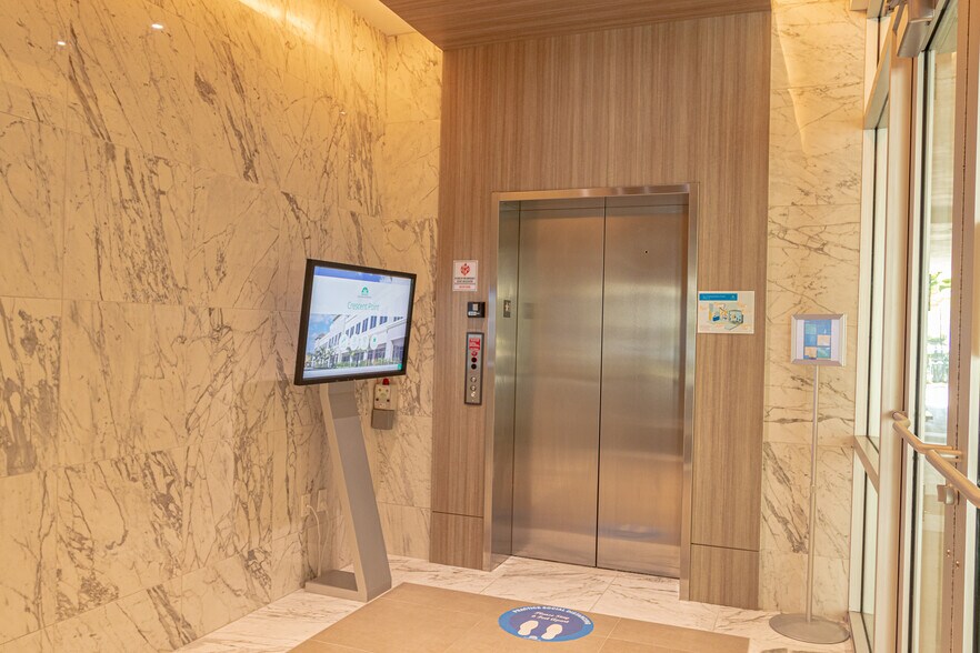 15121-15175 NW 67th Ave, Miami Lakes, FL à louer - Photo intérieure - Image 3 de 5