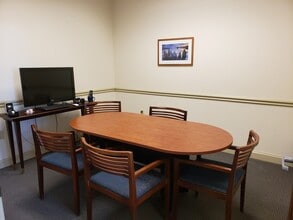 375-385 College St, Amherst, MA for lease Interior Photo- Image 2 of 4