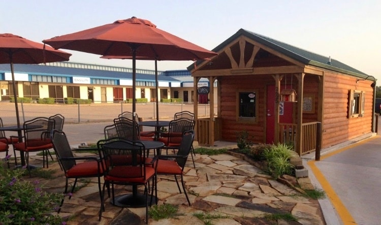 2625 NW Cache Rd, Lawton, OK à vendre Photo principale- Image 1 de 13