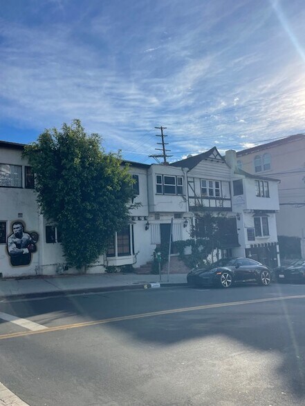 1351-1359 Westwood Blvd, Los Angeles, CA à vendre - Photo du bâtiment - Image 2 de 8