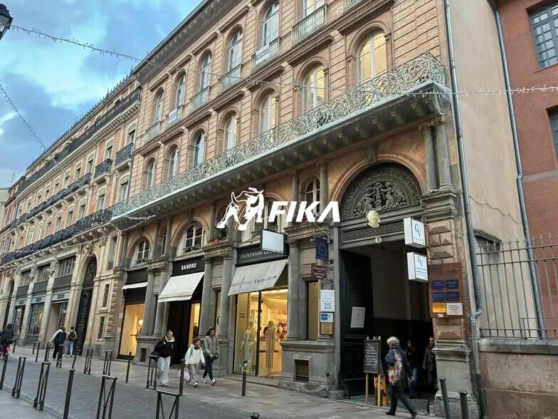 Office in Toulouse for lease - Building Photo - Image 1 of 6