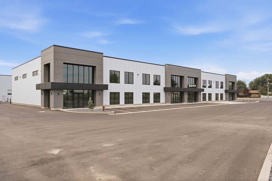 1242 N 2000 W, Farr West, UT à vendre - Photo du bâtiment - Image 1 de 25