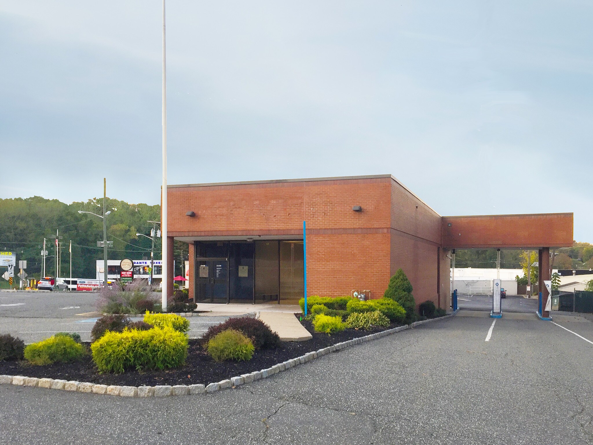 30 Pompton Ave, Verona, NJ à louer Photo du bâtiment- Image 1 de 4