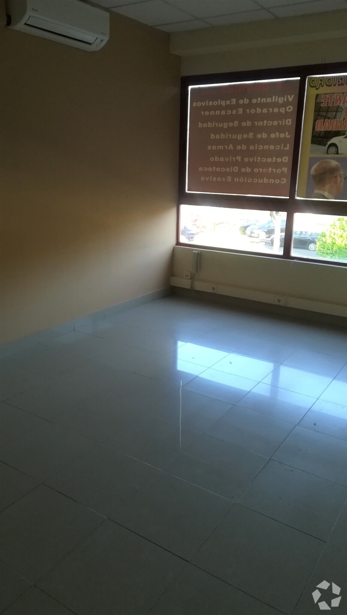 Calle Zaragoza, 22, Alcalá de Henares, Madrid for lease Interior Photo- Image 1 of 4