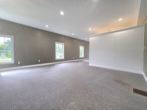 2 Village Park Dr, York, ME for lease Interior Photo- Image 1 of 11