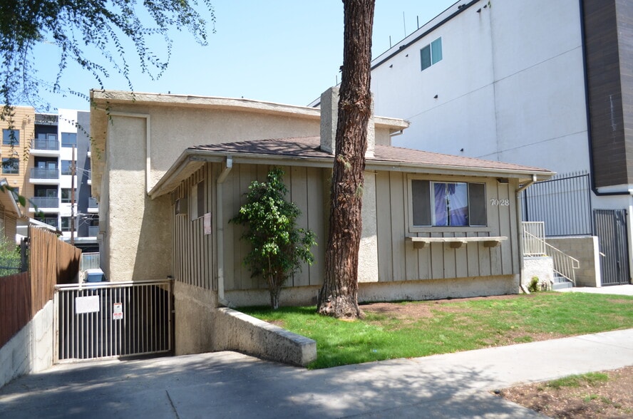 7028 Alabama Ave, Canoga Park, CA for sale - Building Photo - Image 1 of 32