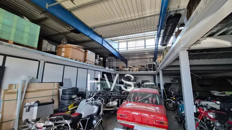 Office in Venelles for lease Interior Photo- Image 1 of 14