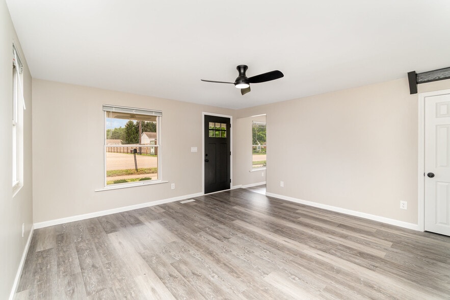 84 W Foster Maineville Rd, Maineville, OH for sale - Interior Photo - Image 3 of 9