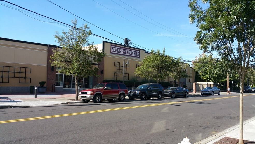 403 W Meeker St, Kent, WA à louer - Photo du bâtiment - Image 1 de 10