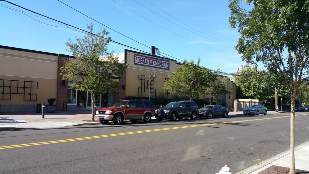 403 W Meeker St, Kent, WA for lease Building Photo- Image 1 of 11