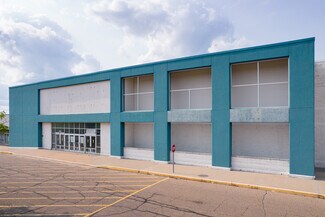 More details for 2323 W Pioneer Pky, Peoria, IL - Retail for Lease