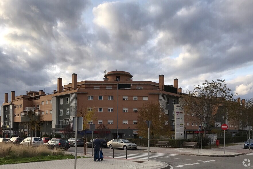 Multifamily in Rivas-Vaciamadrid, Madrid for sale - Primary Photo - Image 1 of 3