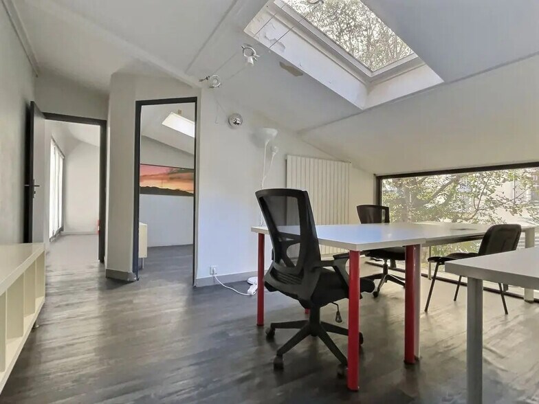 168 Rue De La Convention, Paris for lease - Interior Photo - Image 2 of 7