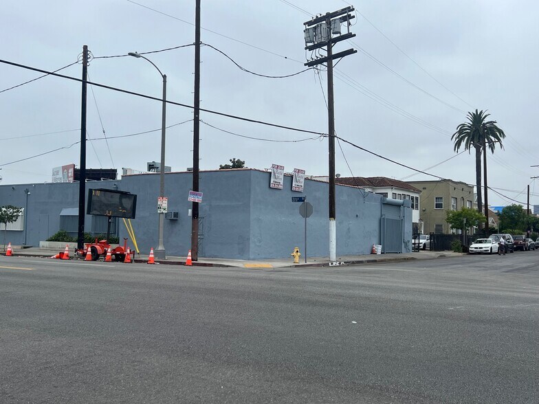 1657-1669 W Venice Blvd, Los Angeles, CA for lease - Building Photo - Image 1 of 4