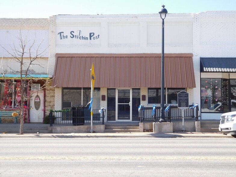 123 S Main St, Winters, TX for sale - Primary Photo - Image 1 of 10